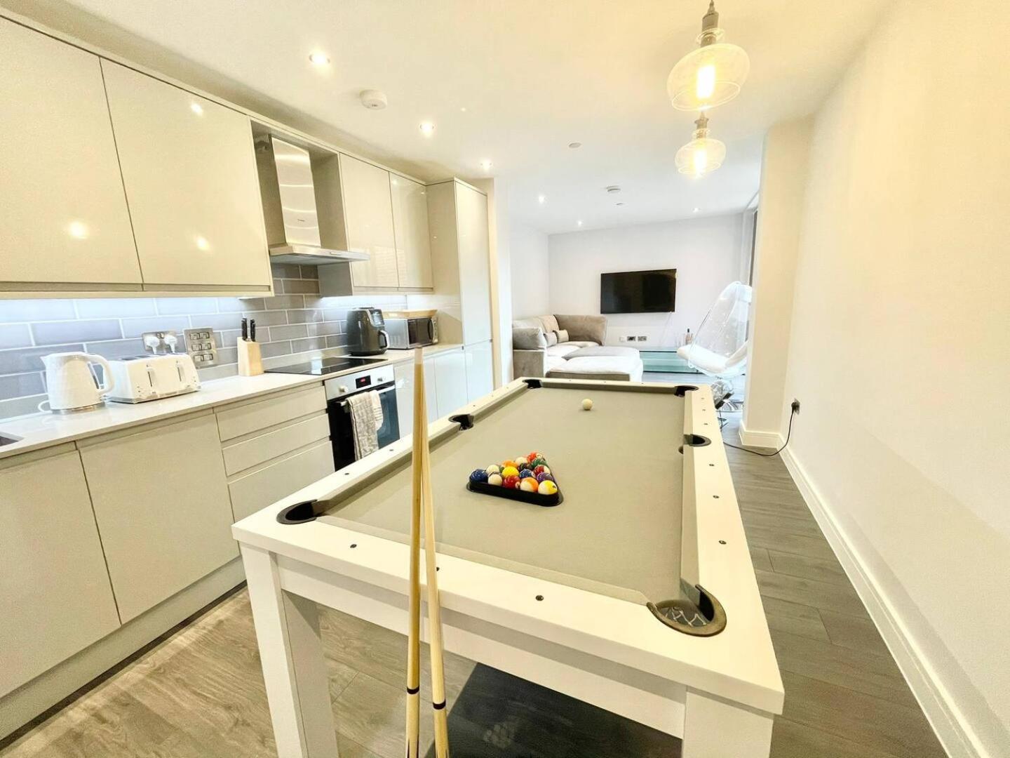 D & D Luxury Apartments スタンモア エクステリア 写真