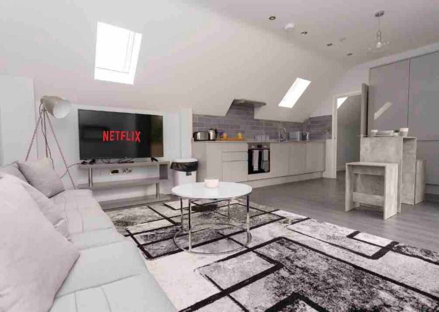 D & D Luxury Apartments スタンモア エクステリア 写真