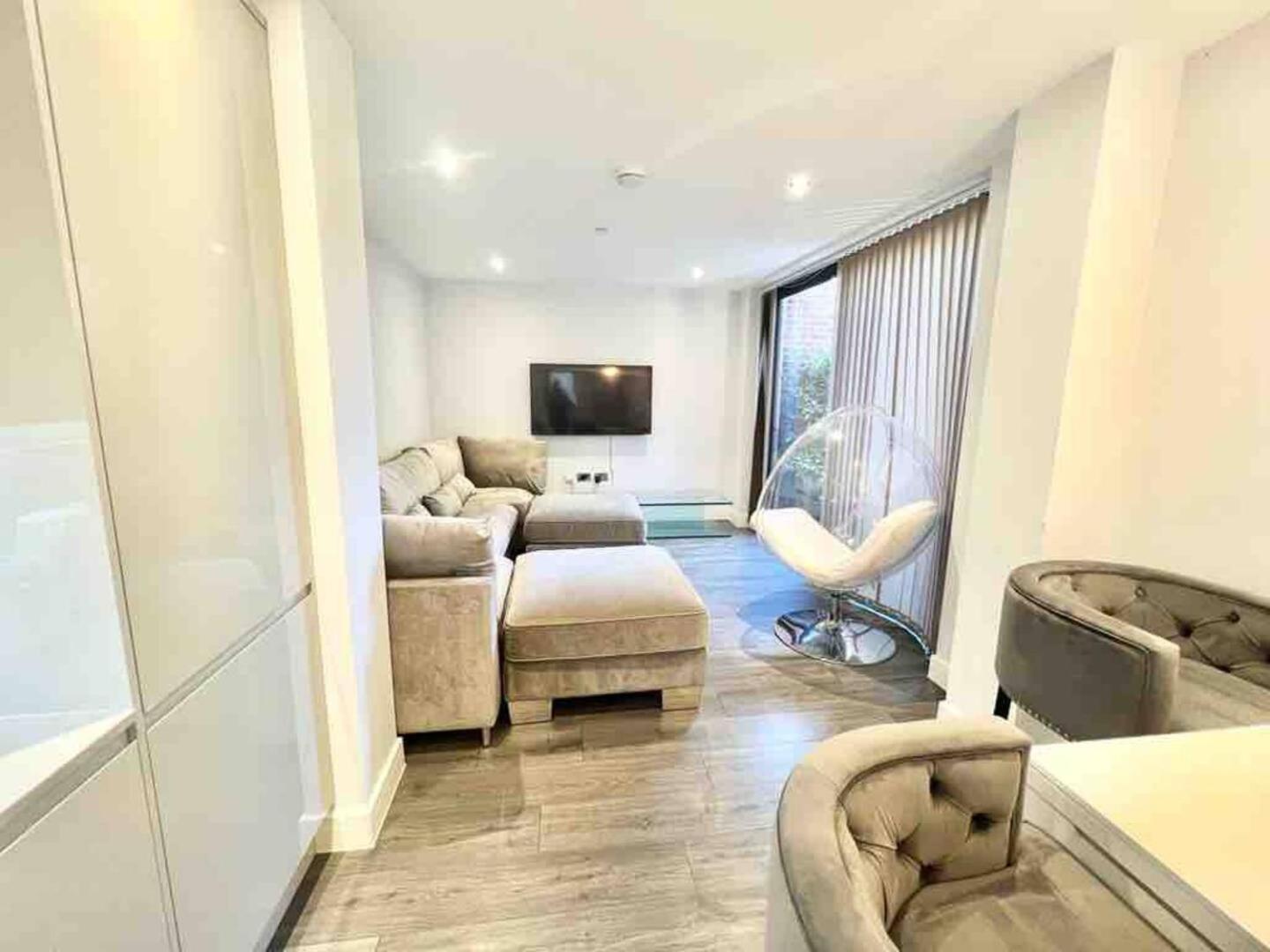 D & D Luxury Apartments スタンモア エクステリア 写真