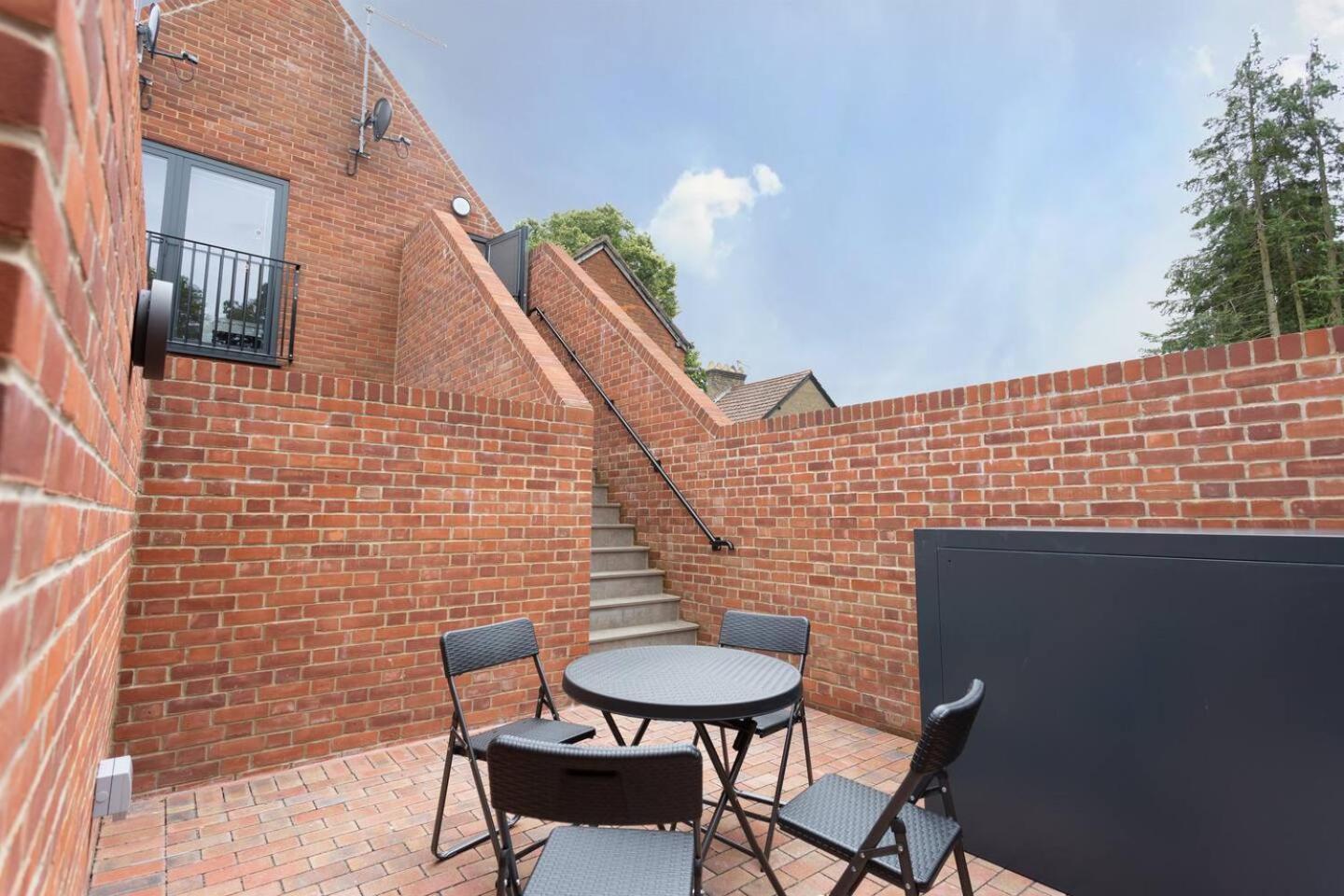 D & D Luxury Apartments スタンモア エクステリア 写真