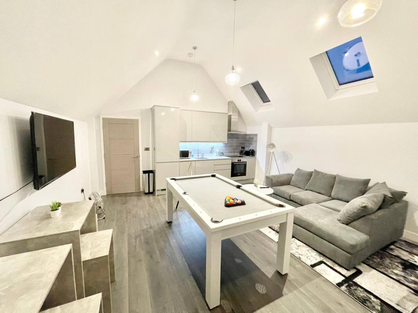 D & D Luxury Apartments スタンモア エクステリア 写真